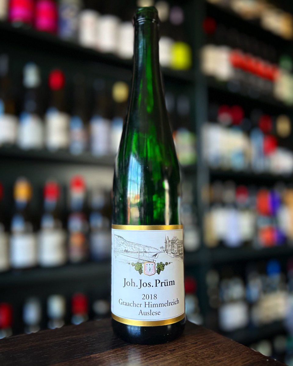 We paired this wonderful Prüm with Gorgonzola Dolce at last night’s Fromage Sessions with The Dairy Made. B.E.A.UTIFUL. 🤌 The next cheese and wine evening is on Thursday 2nd May. Tickets are available via our website and in-store.