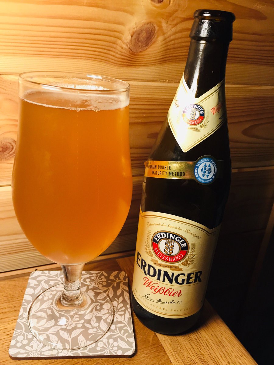 Nice long walk in the countryside, fresh air and muddy boots. Then back to the holiday pod for a cold erdinger #ERDINGER #WALKING #HIKING #Outdoors