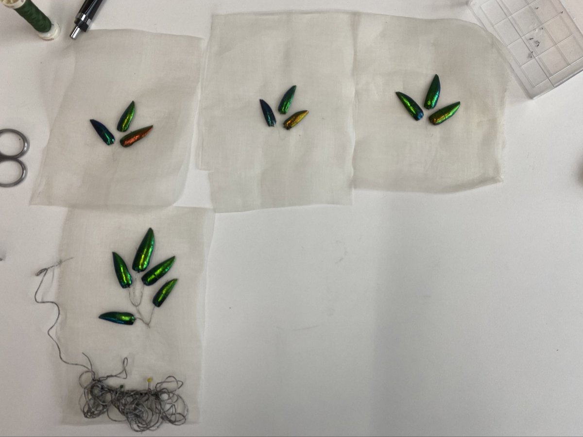 At our conservation studio we have already started working on the try-out phase in order to treated the original skirt. Here some photos 😃 @ZenzieTinker your green beetles are fantastic