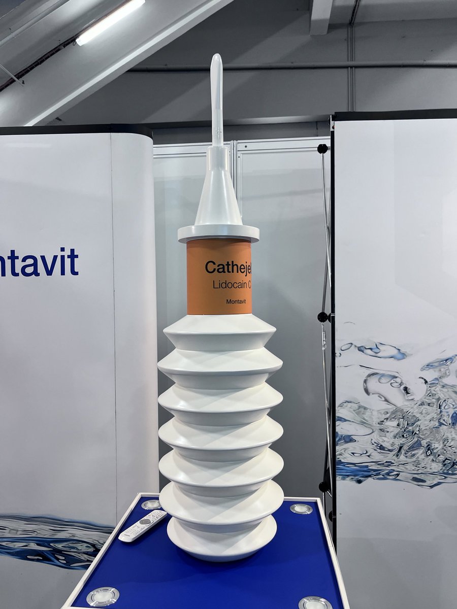 Fond of the old adage: “you can never have too much lubricant up the urethra”.

This jumbo Cathejell naturally caught my eye.

The amicable Montavit reps from Austria were rather keen to point out that it was only a prop. How disappointing.

#EAU2024