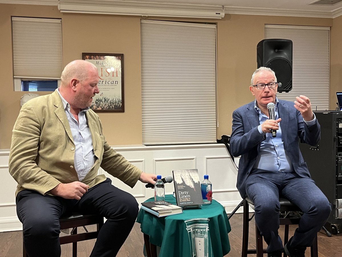 ⁦⁦@fotoole⁩ in discussion with ⁦@MartinDoyleIT⁩ regarding his superb and haunting book Dirty Linen which “celebrates the best of human nature, its resilience and courage” in what Seamus Heaney called the “man-killing parishes.” ⁦@GIHNYU⁩ ⁦@HocGfa⁩