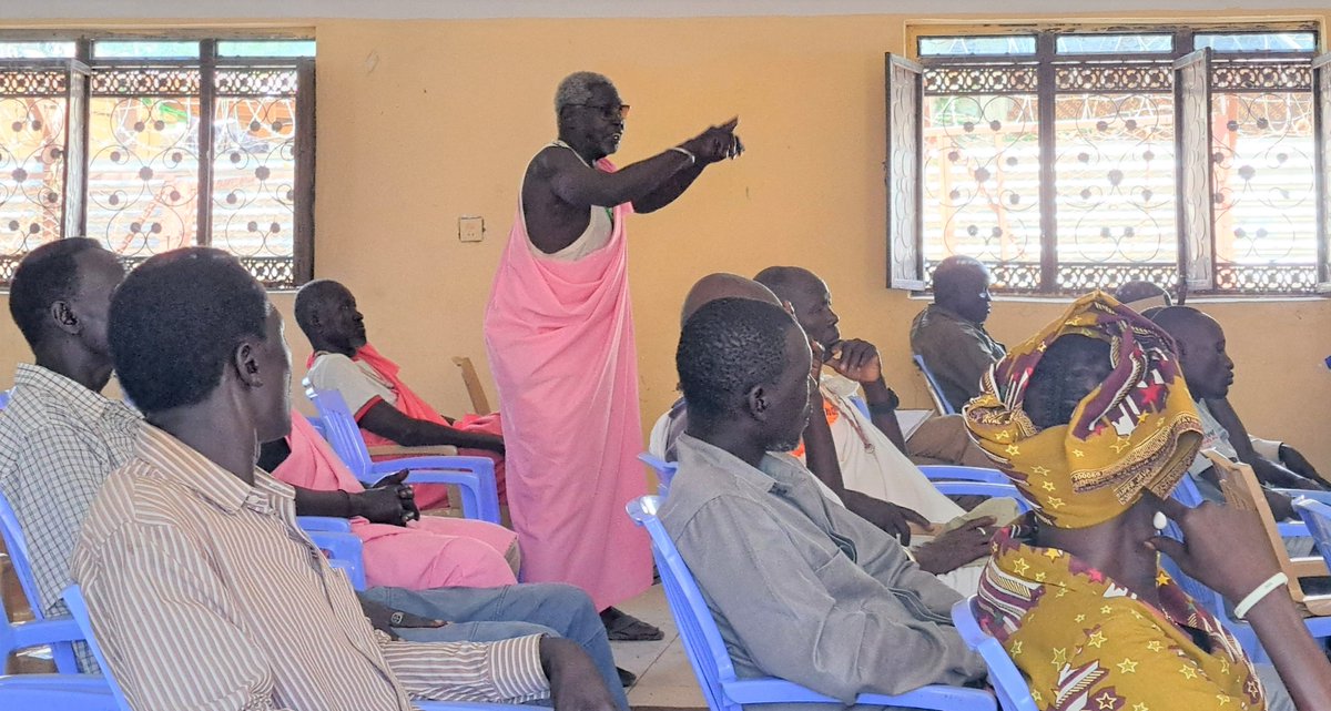 #PeaceBegins with access to justice! 🙌🏾 Some 30 traditional leaders from 6 counties in Upper Nile, #SouthSudan 🇸🇸, have been skilled on customary laws, human rights, & preventing sexual & gender-based violence, at an #UNMISS workshop. #A4P