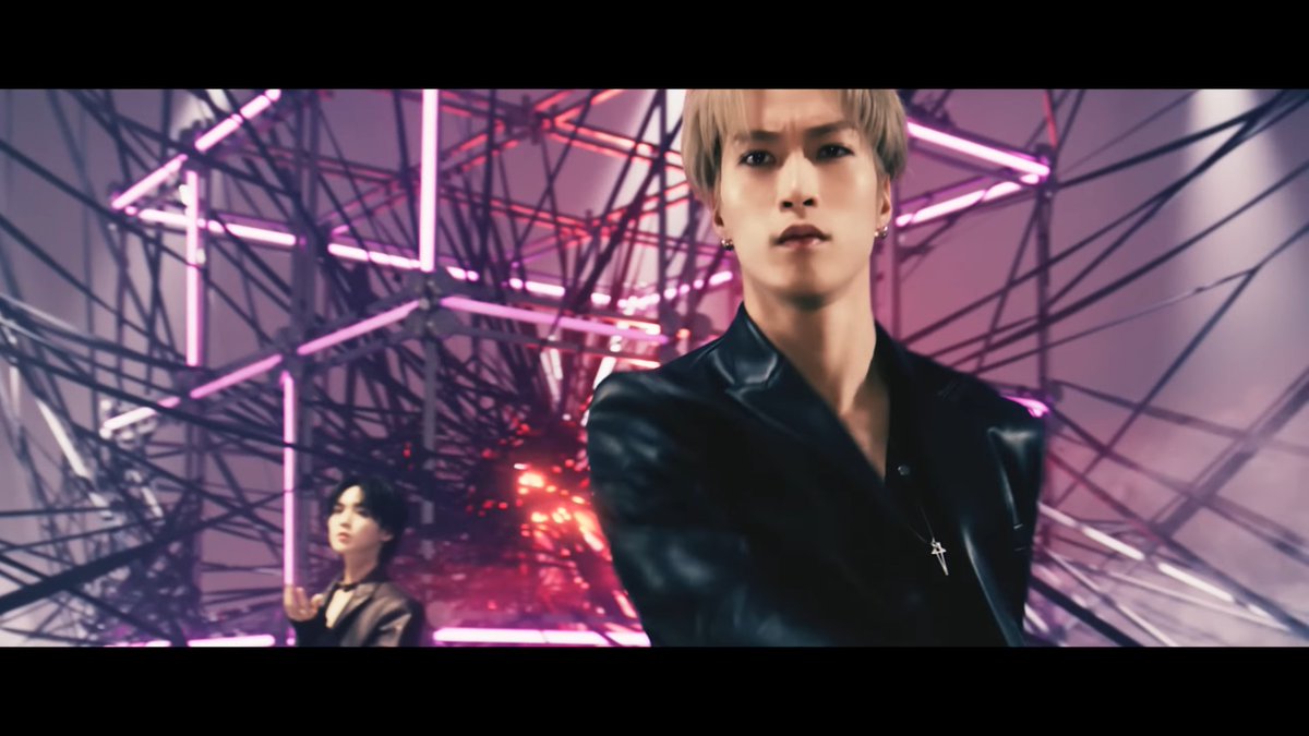 sakuxalice's tweet photo. [CAP] THE RAMPAGE - CyberHelix MV ✧ 藤原樹 ②
#CyberHelix
#FJWR
#THERAMPAGE
#藤原樹
📎 https://t.co/3Ui9WpspzW https://t.co/OU7UspelHj