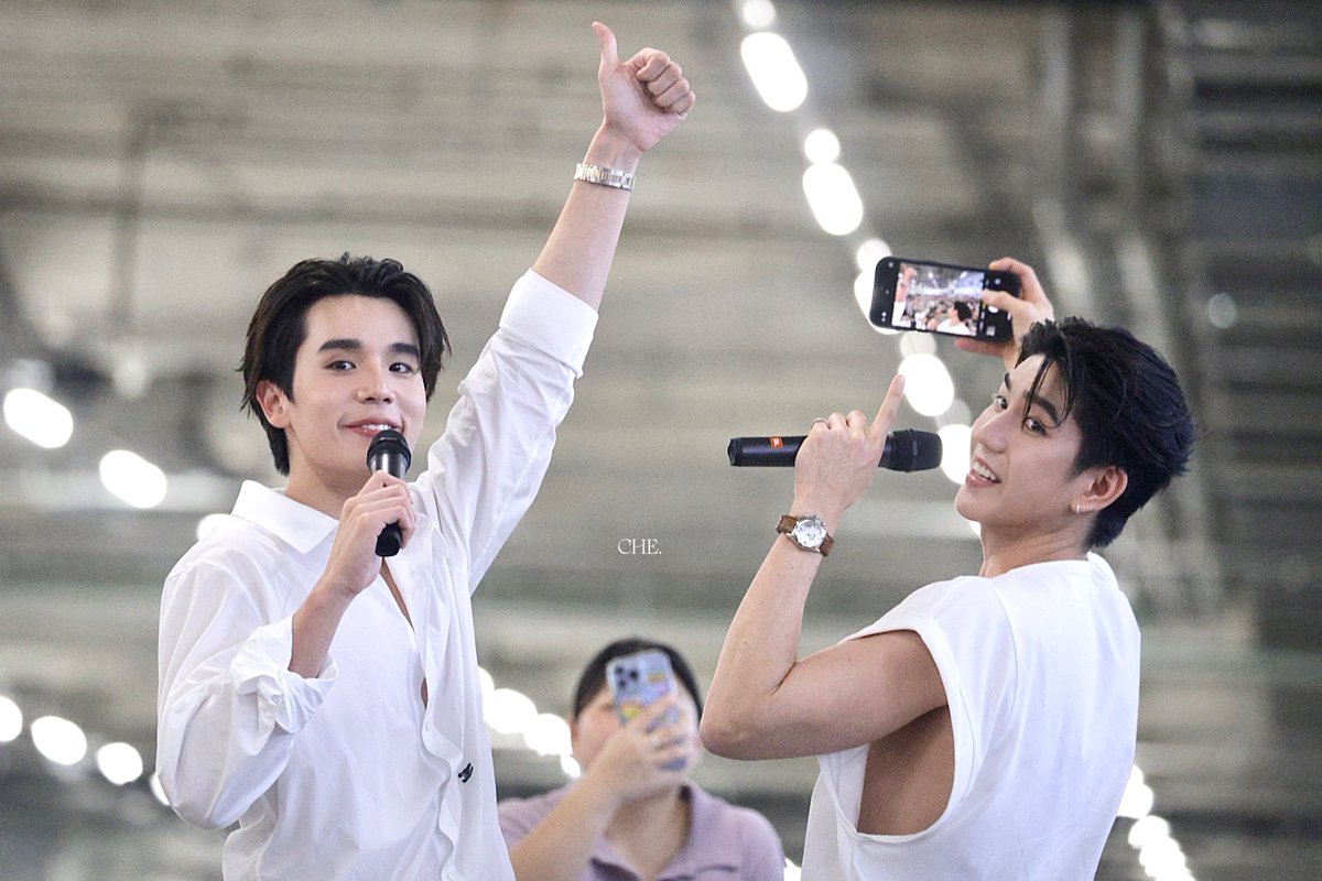 Crush_0413's tweet photo. 📸

#JimmySeaxBookFair2024
#jimmysea #จิมมี่ซี
@Sea_tawinan @jimmyyjp_ https://t.co/mxo9CD13c8