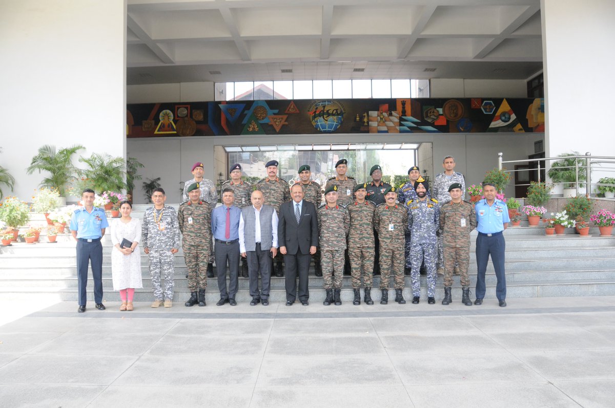 MP-IDSA organised a one-day training for DAs. DG @IDSAIndia Amb @SujanChinoy delivered a lecture on 'Towards Reformed Multilateralism & Defence Diplomacy as a Tool to Enhance India's Image as a Global Power'. The lecture was followed by exchange of mementos and a group photograph