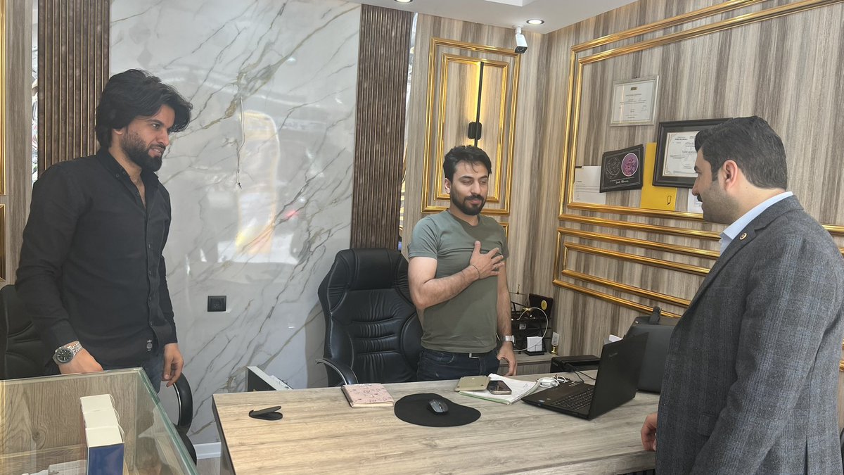 ibrahimeyyupogl's tweet photo. 📍 Esnaf ziyareti!

Halide Nusret Zorlu Caddesinde esnaf ve vatandaşlarımızı ziyaret ederek, hayırlı kazançlar diledik. 

@RTErdogan @erkankandemir @avabdullahguler @bybekirbozdag @akpartiurfa https://t.co/5j7Nr9PUI1
