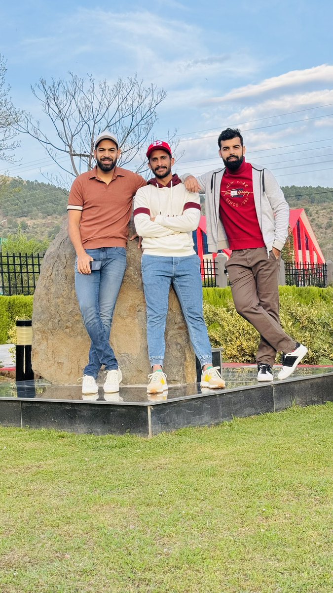 Friends are the best therapy 🫶🏼 @76Shadabkhan @HarisRauf14 #RotiGang