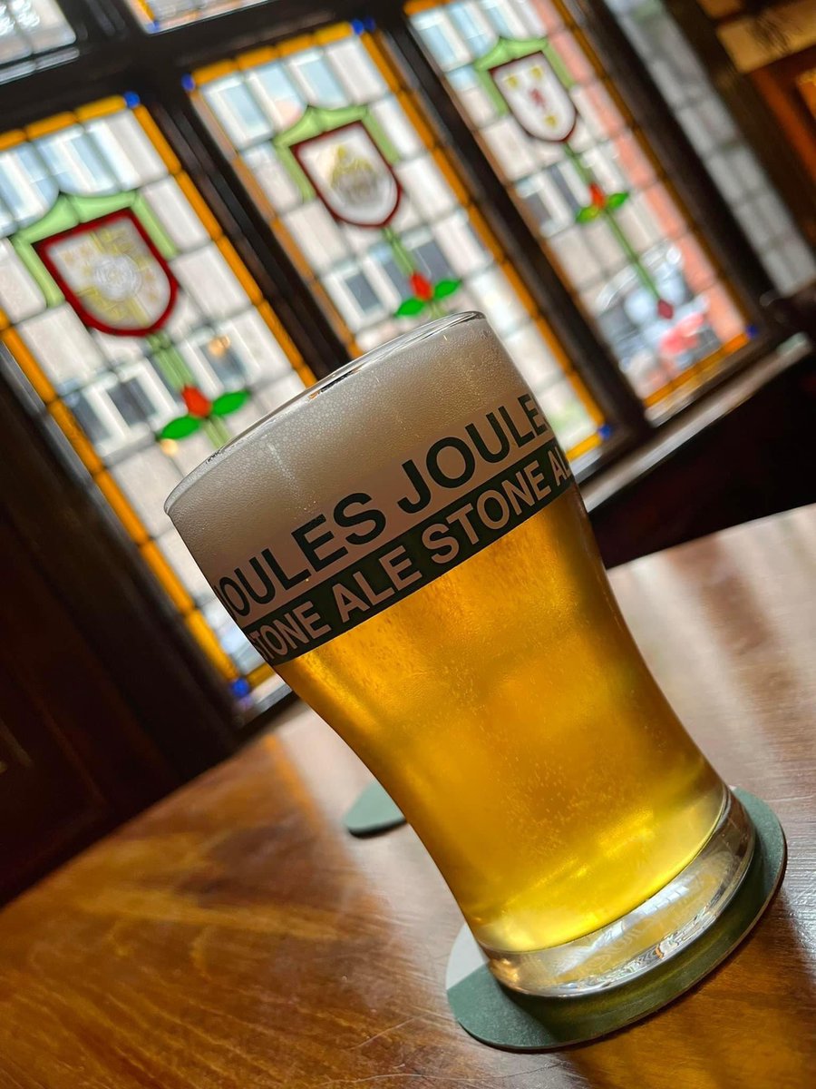 Beer 🍺🍺🍺🍺 - it must be weekend already Weather doesn’t look promising, so come inside. We have pies!! #chestertweets @BeersInChester @the_joe_smoe @wearechester @SkintChester @welcome_dogs