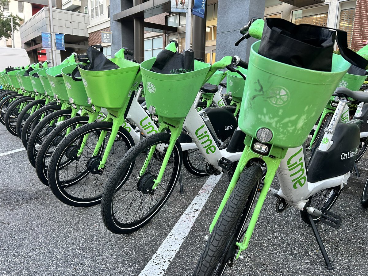 JHarold_tv's tweet photo. The City of Orlando’s 23rd Bike to Work Day event kicked off this morning! Did you see them on your way to work??

@MyNews13 https://t.co/ZsROjaKvl3