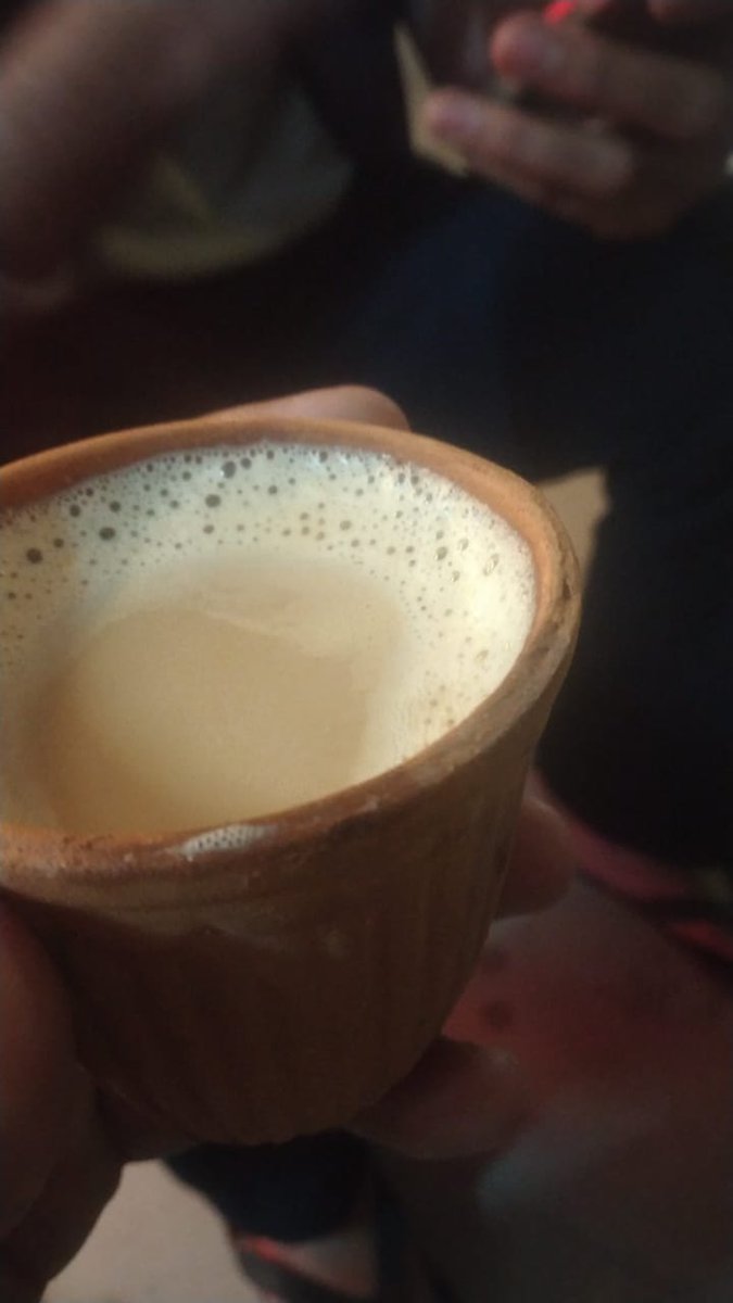 हम तो चाय पी कर कुल्हड़ तोड़ नही पाते
खैर छोडो...
चाय ठंडी ना हो जाये वरना जबाव हम भी दे जाते।।

राम राम 
Good Evening
#CongressMenifesto #CSKvsSRH