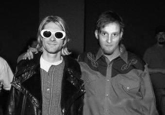 90s kids loss two of the greats on this day. Still sucks. 
#Nirvana #KurtCobain #AliceInChains #LayneStaley