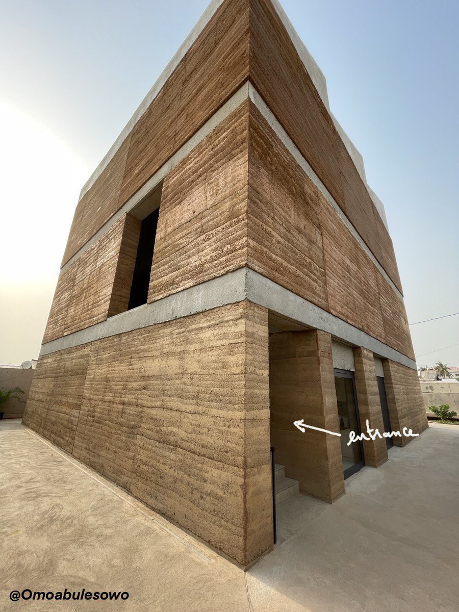 OMONABULESHOWO's tweet image. Hello, I wrote an article about my visit to the atelier dot, an art museum in accra, GHANA. It&apos;s a masterpiece designed by @dadjaye a Ghanaian-British architect and his team @AdjayeAssoc
Here is the link to the article ➡️open.substack.com/pub/doctortrop…
Please let me know what you think