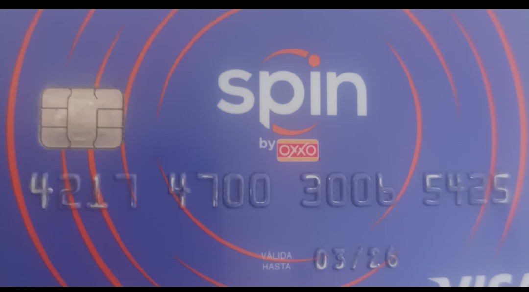 Tengan cuidado con esta tarjeta de Oxxo es un vil robo lo que hacen me depositan $1500 y al tratar de retirarlos me dicen que no hay dinero suficiente me dice el  cajero te lo pongo por $1480 y nada dice deja lo pongo en $1450 y si paso se chingo $50 pesos en minutos