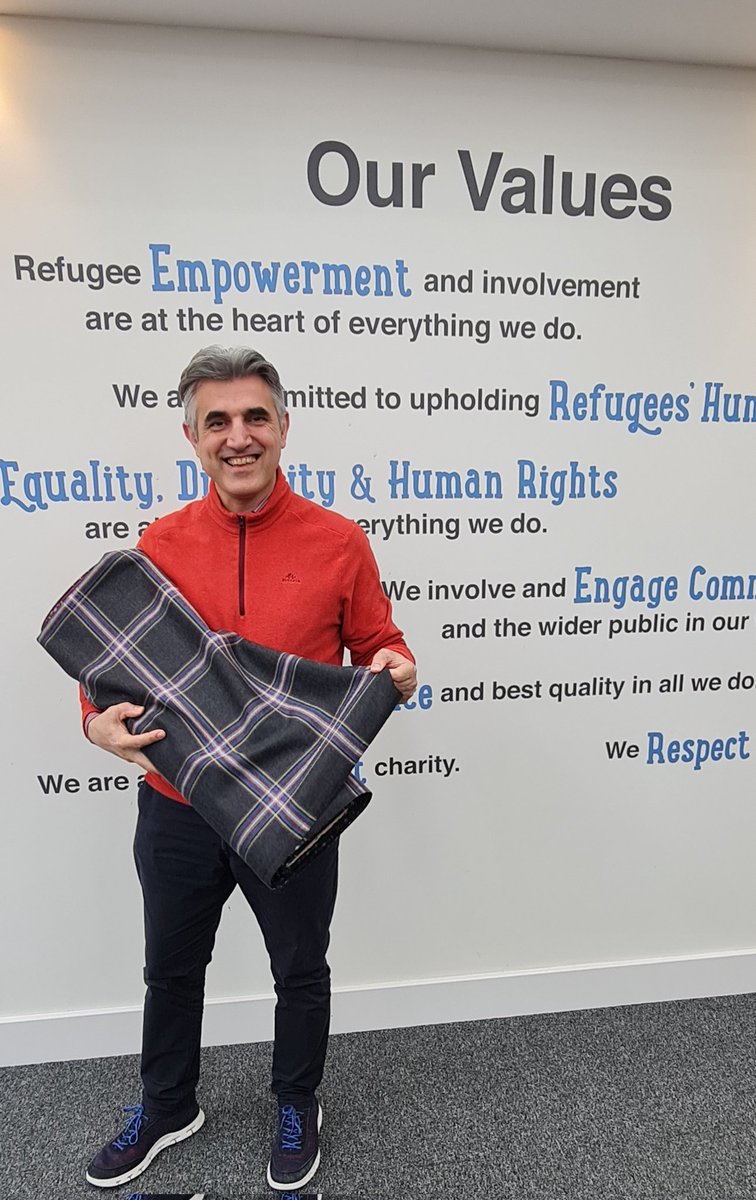 Absolutely thrilled to welcome our own registered @scotrefcouncil tartan. Refugees have enriched our communities over generations. I hope in years to come, the people that have sought protection and those that opened their doors would tell stories of a welcoming Scotland. 🏴󠁧󠁢󠁳󠁣󠁴󠁿🧡