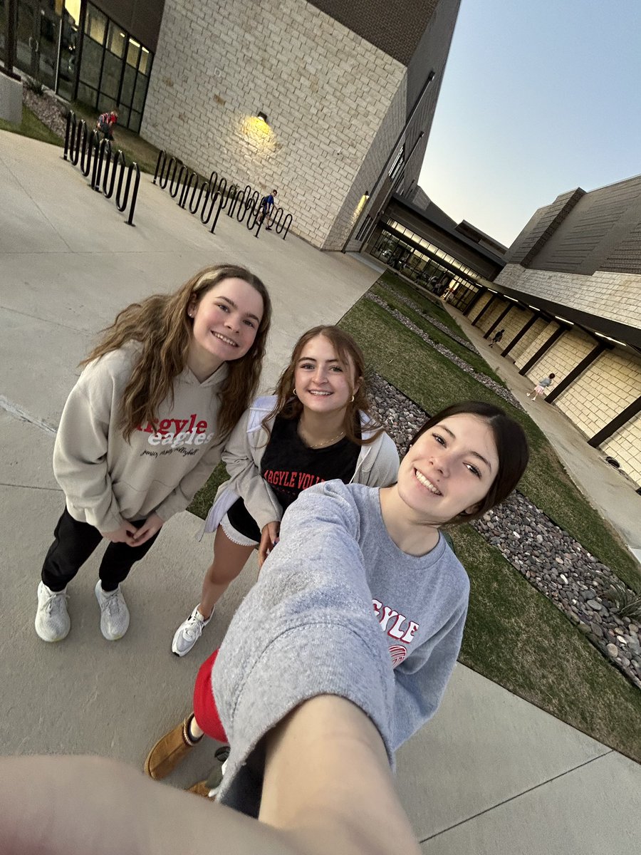 tatummarie0's tweet photo. Argyle South Car loop! #serveandreceive https://t.co/S71lYdBQ7S