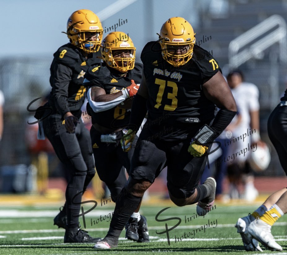 2024 (@GCCC_FOOTBALL) JUCO OL @_Tsanders73 was offered by Valdosta State @valdostastatefb HL hudl.com/video/3/170023…