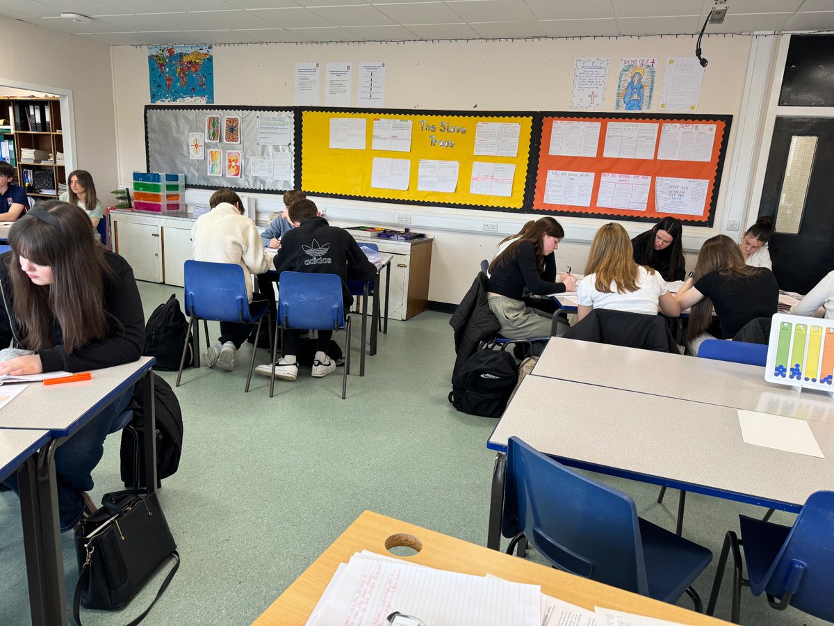 Another excellent session with N5 Historians who are still hard at work. The motivation in the room is outstanding - incredible effort from students! @OLHSMotherwell