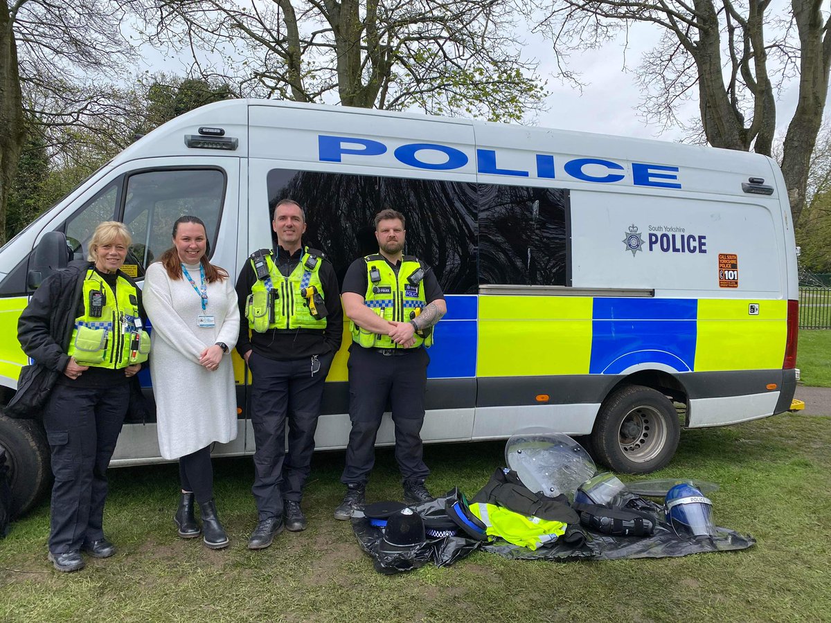 This week the VRU attended a community fair in Hexthorpe Park alongside colleagues from the Office of the @SYPCC and @syptweet. It was great to see so many people there enjoying the Easter holidays, despite the rainy weather!