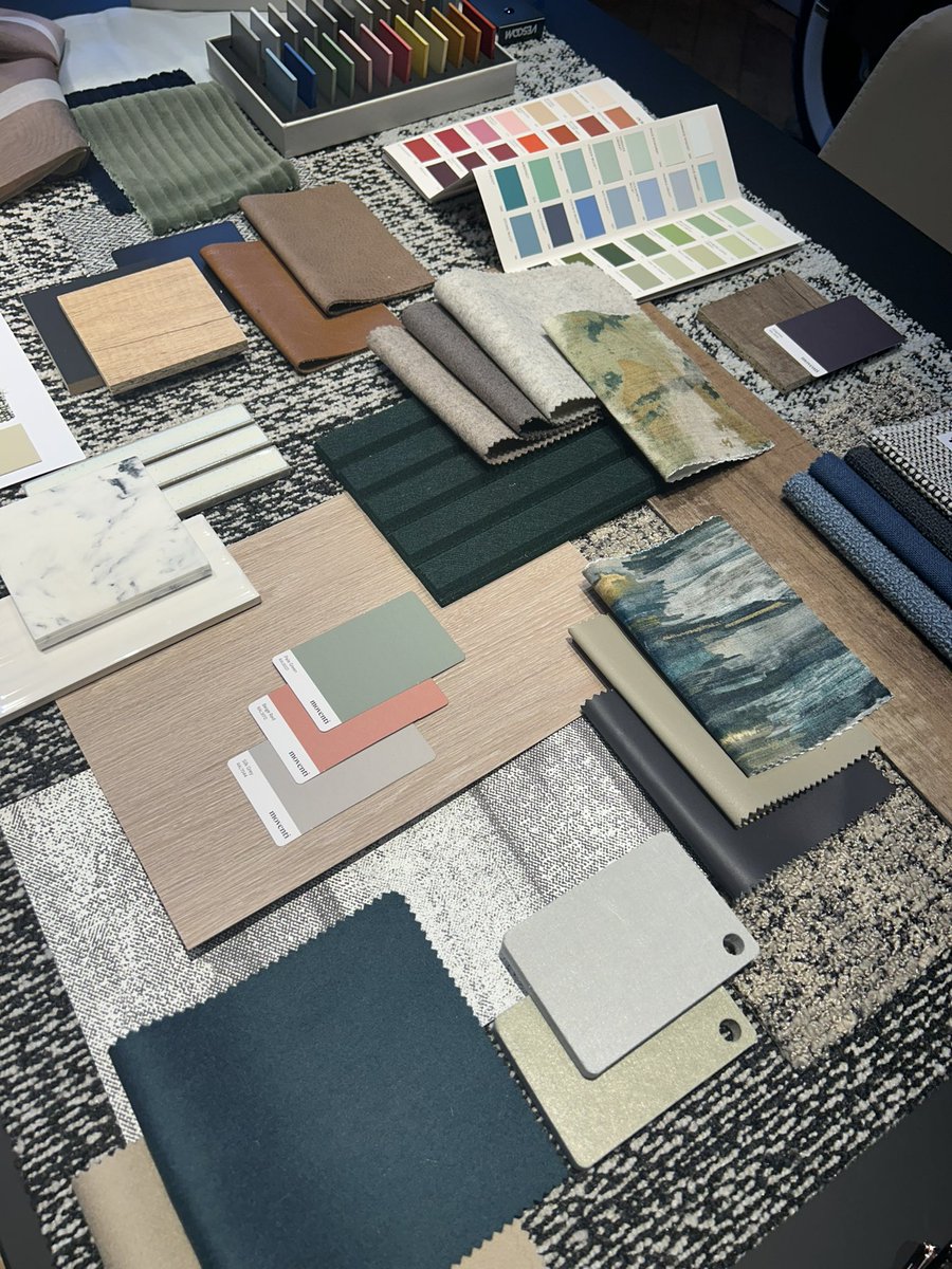 We ❤️ presentation Fridays ❤️ #commercialinteriors #interiordesign #designandbuild