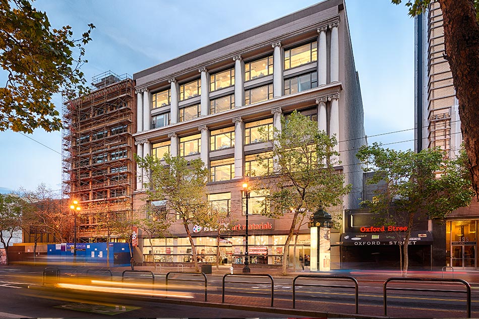 JUST IN: A 117K sq ft building in San Francisco is up for sale and sources say it's being 'marketed' at a massive 80% discount The owner ASB RE Investments acquired 989 Market for $61M in 2014 ASB is asking around $12M, or $100 per sq ft, according a source close to the SF…