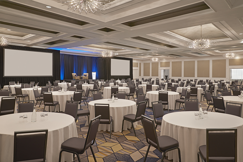 Host your next large event in our #GrandYorkBallroom that can be divided into three sections with wrap around foyer. For dates and availability, call 905-882-3101 or catering@sheratonparkway.com. View a virtual tour at vrqr.ca/yyzsi.