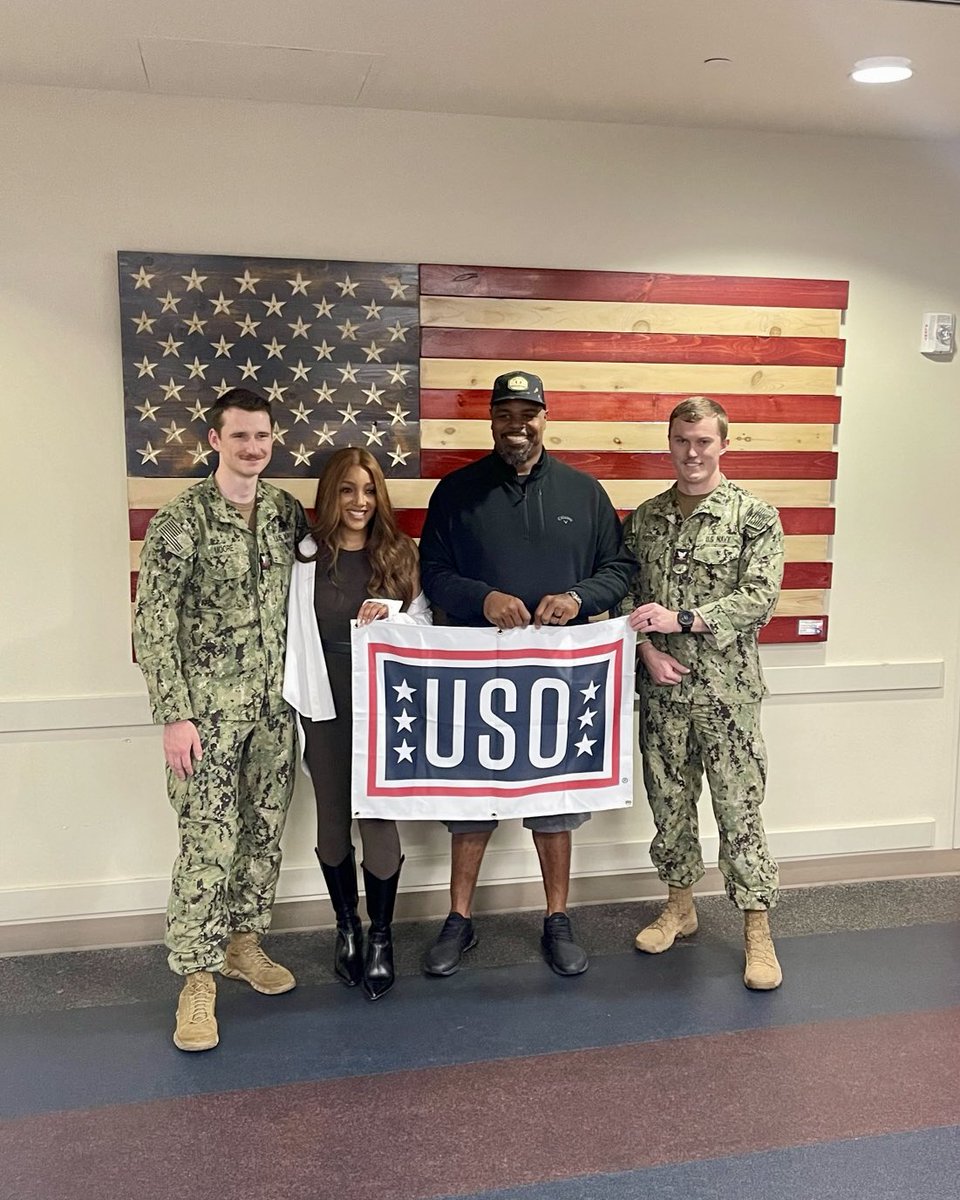So incredibly blessed to have been a part of such an amazing event with @The_USO. It was a great reminder that so many have selflessly sacrificed their lives for me. Thank you. 🙏🏾
