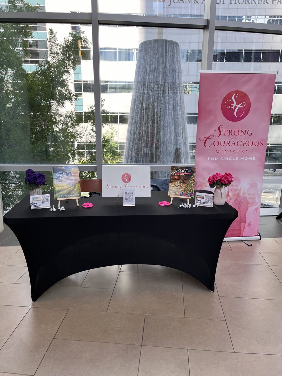 Women’s Conference at First Dallas getting underway. So proud to be a sponsor for this event. Special thanks to, Nicole, Amber, and Maria for all of your help! You ladies are amazing!
#entrustedhopeministries
#bestrongandcourageous
#singlemomsministry