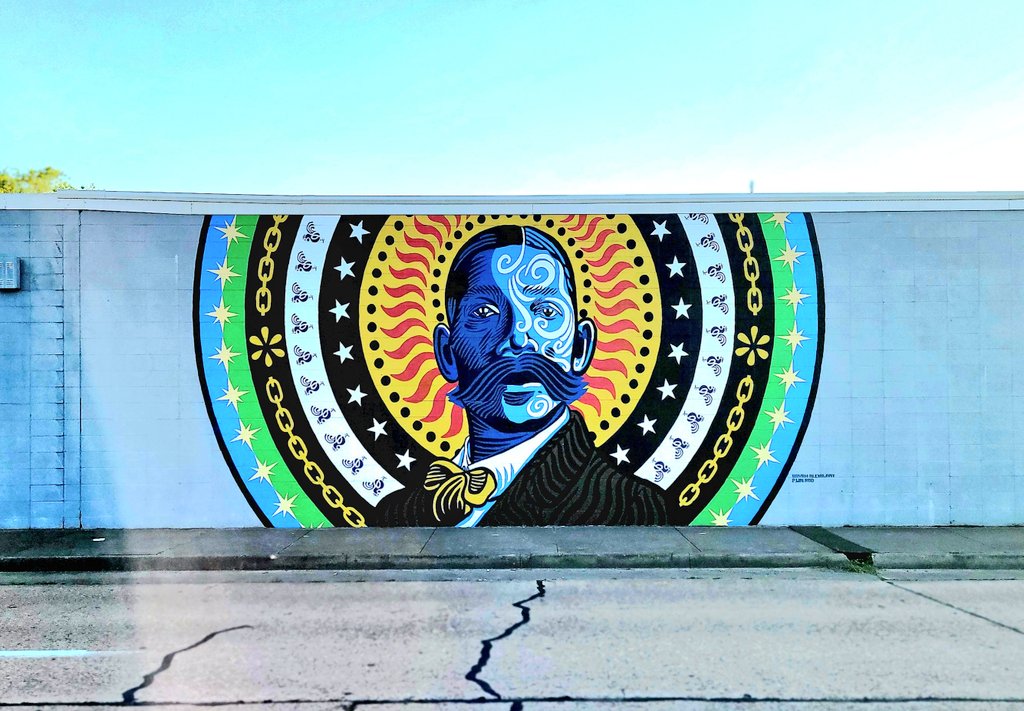 This week, on my trip down to Arkansas for the solar eclipse, I had a chance to see the new Bass Reeves mural in Fort Smith, painted by Bryan Alexis. Beautiful 😍 #WynonnaEarp #BassReeves