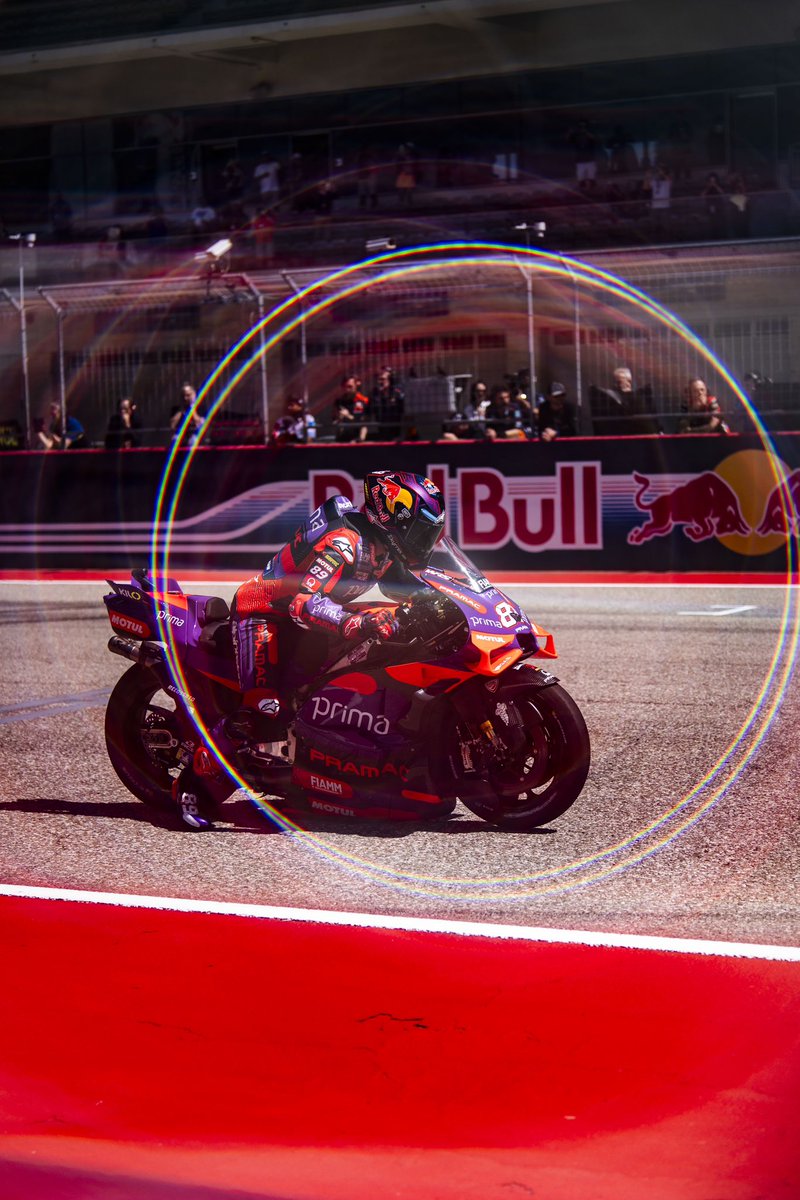 Lap time record!! 🚀🤯 Buen viernes, ¡mañana más y mejor! 🇺🇸 #AmericasGP