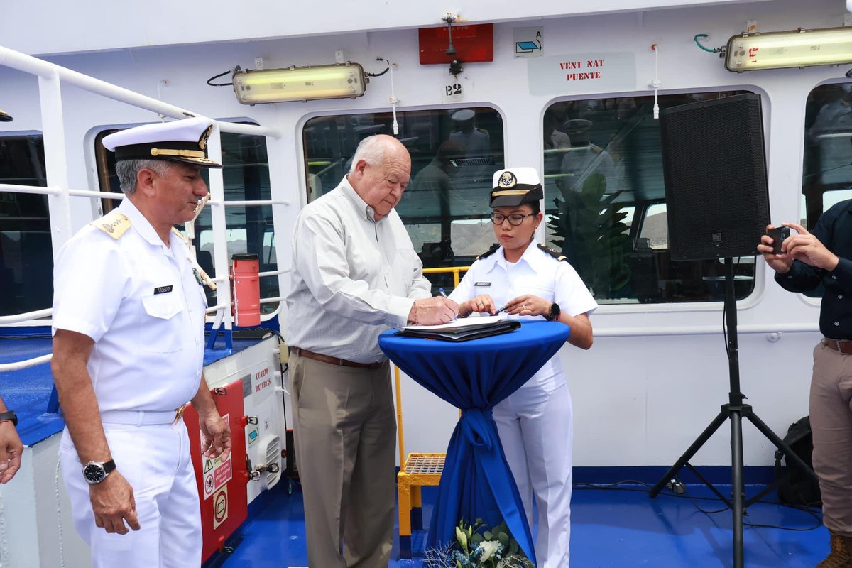 Felicito a la empresa Transportación Marítima de California #TMC, por el inicio de operaciones del buque Santa Rita en México. Dada la condición insular de #BajaCaliforniaSur, es de gran importancia la conexión con el macizo continental, la cual se fortalece con esta embarcación