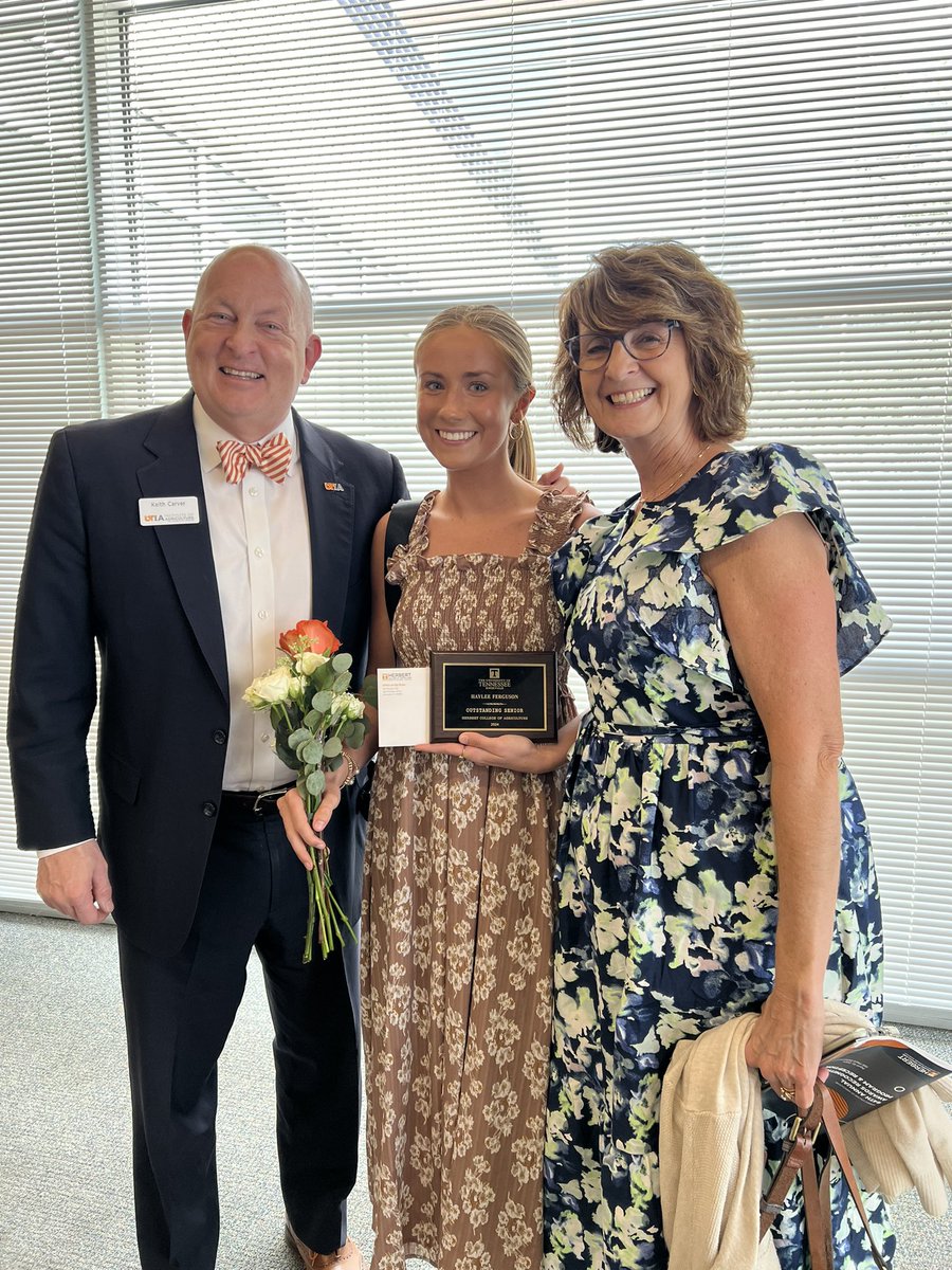 Awards Day at @UT_Herbert! #students #leaders #scholars #VOLS 🍊