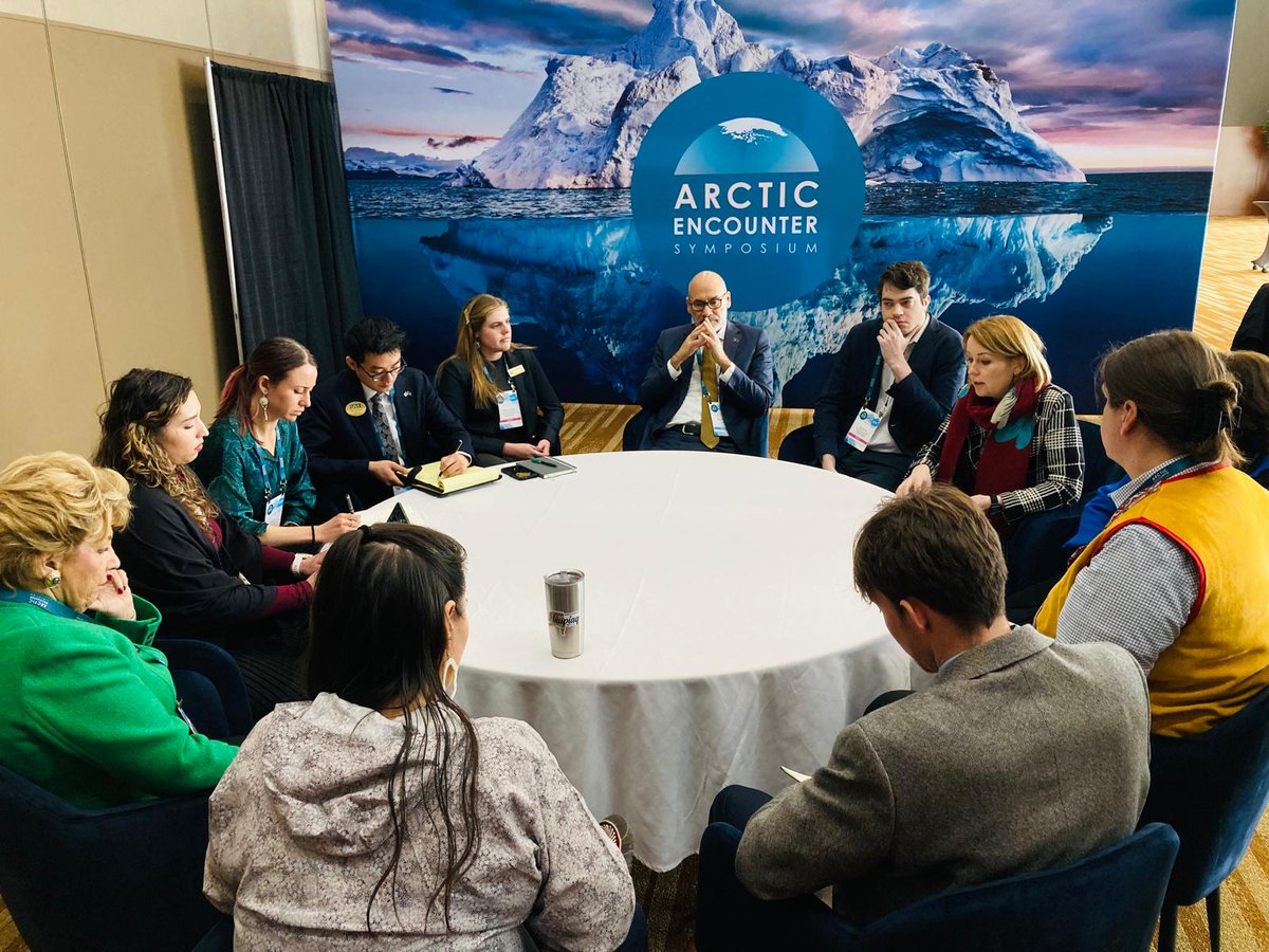 Given the twin challenges of an aggressive #Russia & accelerating #ClimateChange, Alaska and the EU have plenty in common. Grateful to discuss these priorities with AK leaders @MayorBronsonAK, @ltgovdahlstrom, @lisamurkowski, plus the wise insight of the Northern Vision Fellows.