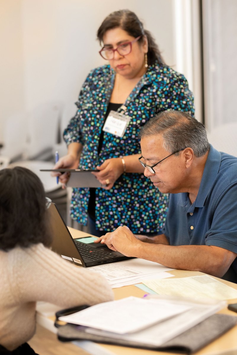 UnitedWaySB's tweet photo. For residents who make less than $67,000,  Volunteer Income Tax Assistance (VITA) volunteers will be available through the tax deadline to assist with preparing and filing tax returns!

Learn more about the VITA program and find an active site near you at https://t.co/uX0gRlqHAH https://t.co/uRth4hXTYe