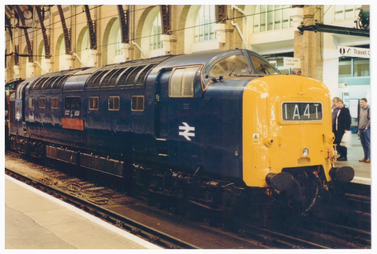 55 019 at King's Cross at 21.07 on 22nd May 1999. <a href="/networkrail/">Network Rail</a> #DailyPick #Archive <a href="/DelticPS/">Deltic Preservation</a>