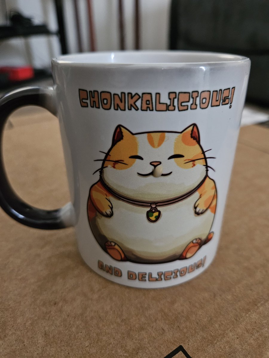 Drank coffee out of our own Chonkalicious and Delicious kitty mug! It goes from all black to revealing the cute graphic has hot coffee is poured into it 😍😻 Blazey designed it with his very 🐾 catsareawesomesauce.etsy.com/listing/168404…