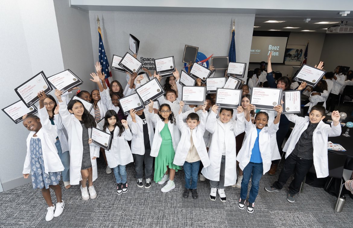 Congratulations to our Spring 2024 Exploration Academy Graduates! 🎓 These dynamic students have completed 8-weeks of hands-on STEM learning, developing innovative solutions to navigate real-world problems. We can't wait to see what you accomplish next! 🔗 @DemetresBoyd