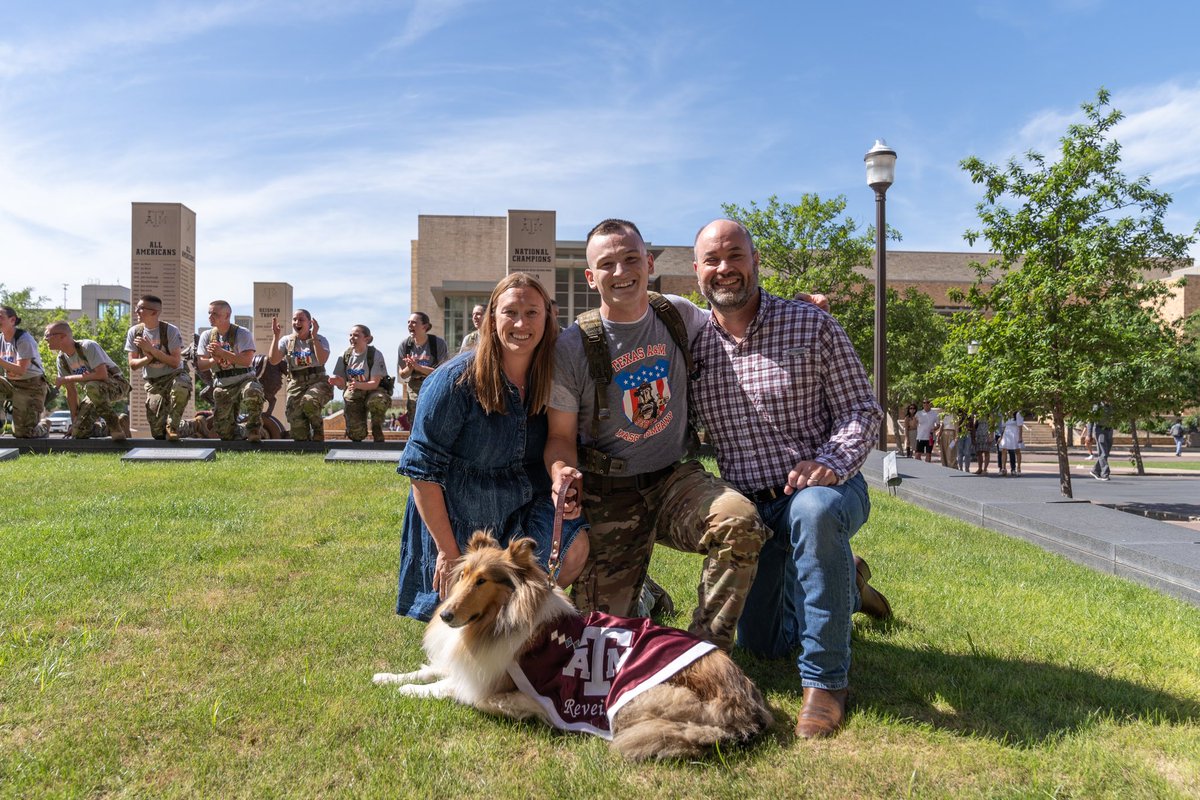My Aggies!! Look!!!! This is me, my Joshua and my Joshua’s parents! He’s going to take care of me for the next year as my new handler. If you see us on campus, be sure to say hi!!!!!!! ☺️🐾