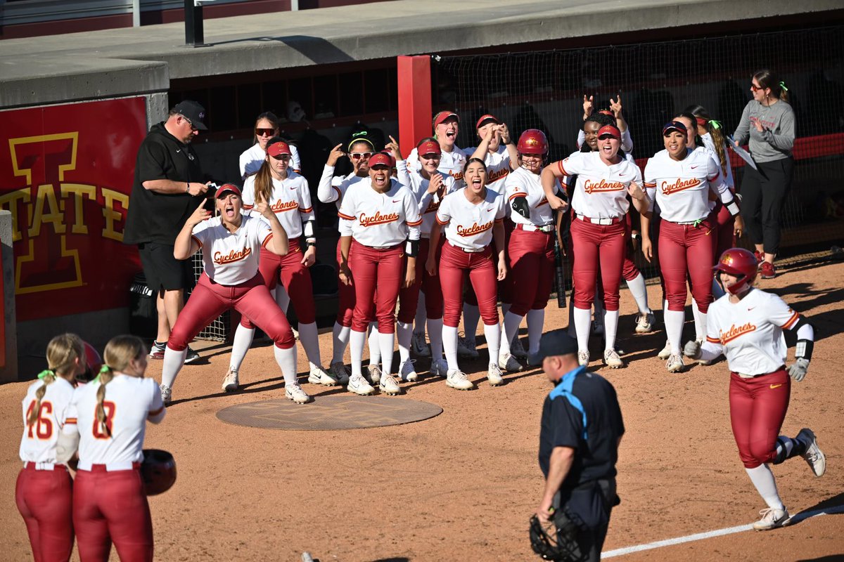 CycloneSB's tweet photo. Get us going, @Ashminor50‼️

🌪️🥎🌪️ https://t.co/NgV6AOsOYE