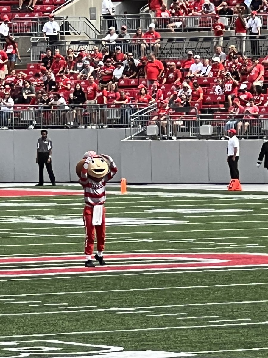 Taking the pops to the Spring game tomorrow and got tix to the first game of the season already! I made a promise to my mom before she passed I’d make sure my dad got to go to The 🧲as often as we could go,and I’m keeping my word. Hope we see some of you there!! ♥️🌰