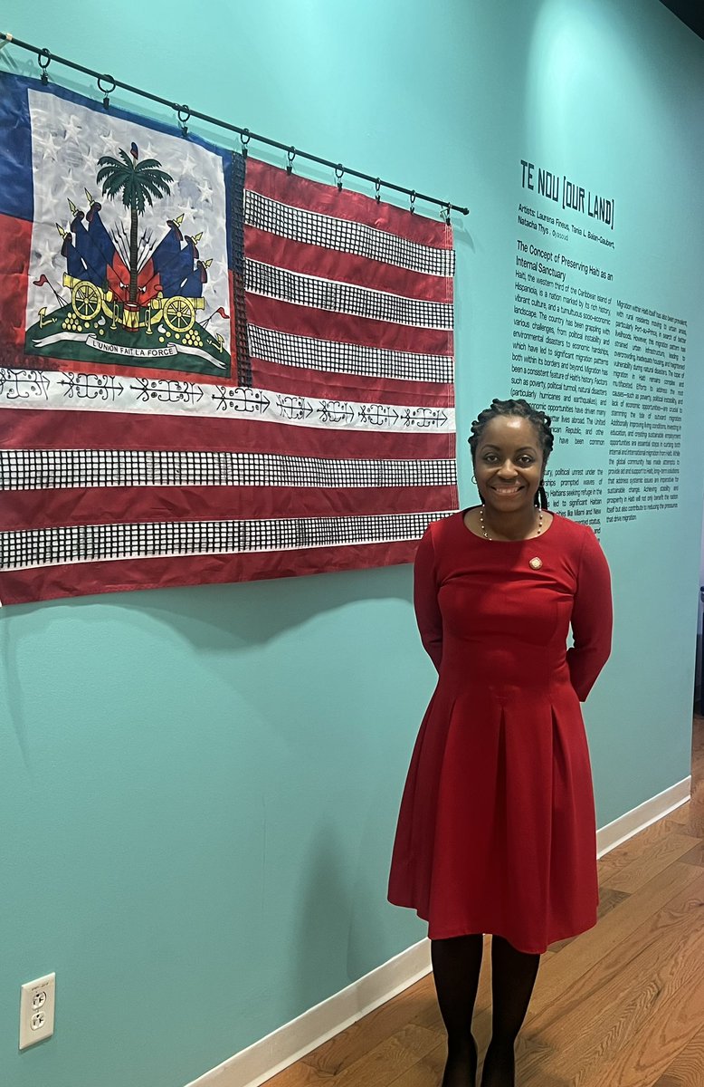 Headed out to #Harlem to support my colleagues @CMMercedesCD46 @CMChiOsse @CCCADI for a conversation on the state of #Haiti and private tour of the exhibition Byenveni a multimedia exhibition of Haitian Diaspora Art. (2/2)