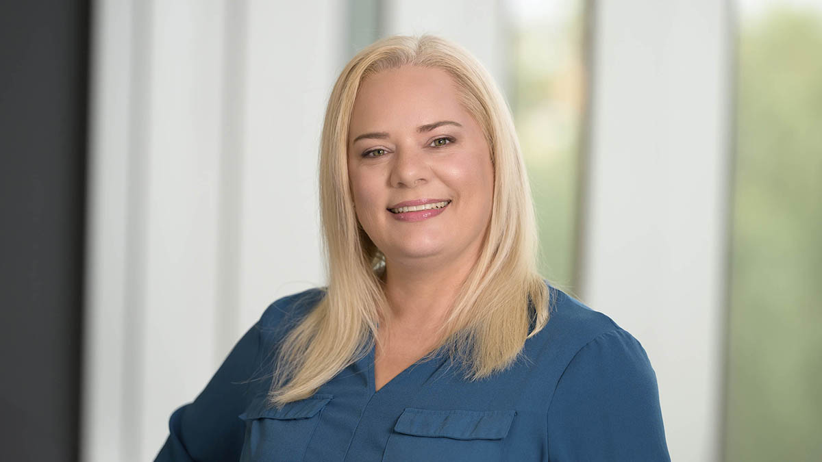 Congratulations! Sarah J. Locke, DNP, an assistant clinical professor with the @UAZNursing, was accepted to the American Association of Nurse Practitioners Executive Leadership Program’s 2024 cohort. More: bit.ly/3VQLdew @AANP_NEWS