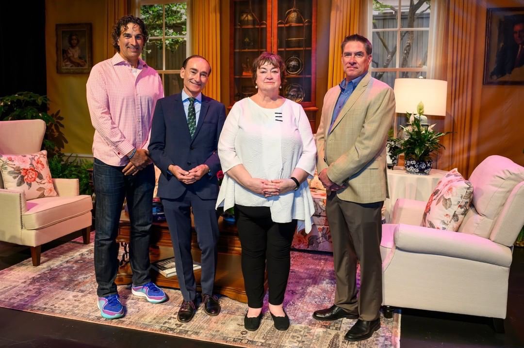 Had the best this week speaking on behalf of the @BushHoustonLit with Gary Gulman, Jean Becker, and Brad Taylor. The organization has done so much to get kids reading, and given away literally millions of books. Also? I kinda like looking like the kid in his dad’s business suit!