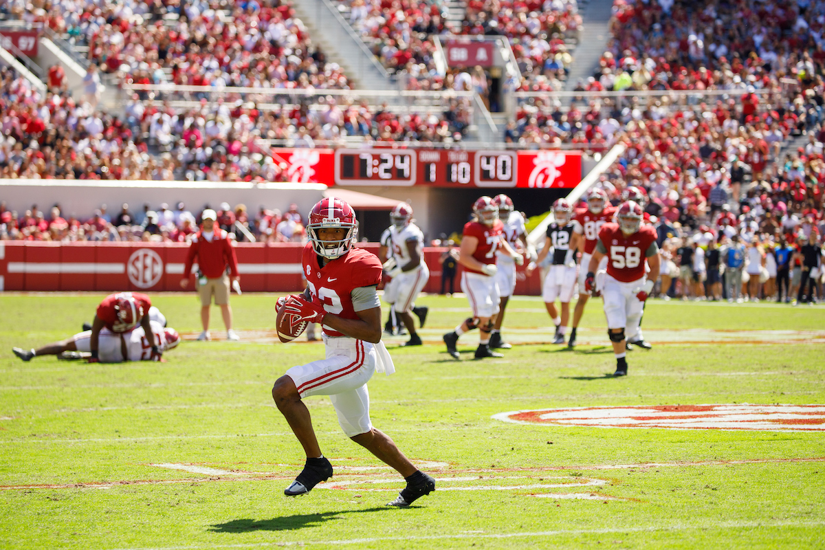 Less than 24hrs until we're all back in BDS! 🥰 With A-Day tomorrow, don't miss out on legendary events like ↓ ⭐️ Walk of Fame 🏆 Walk of Champions 🏈 A-Day game Check out more details about parking, activities & more → bit.ly/3vOmRaG