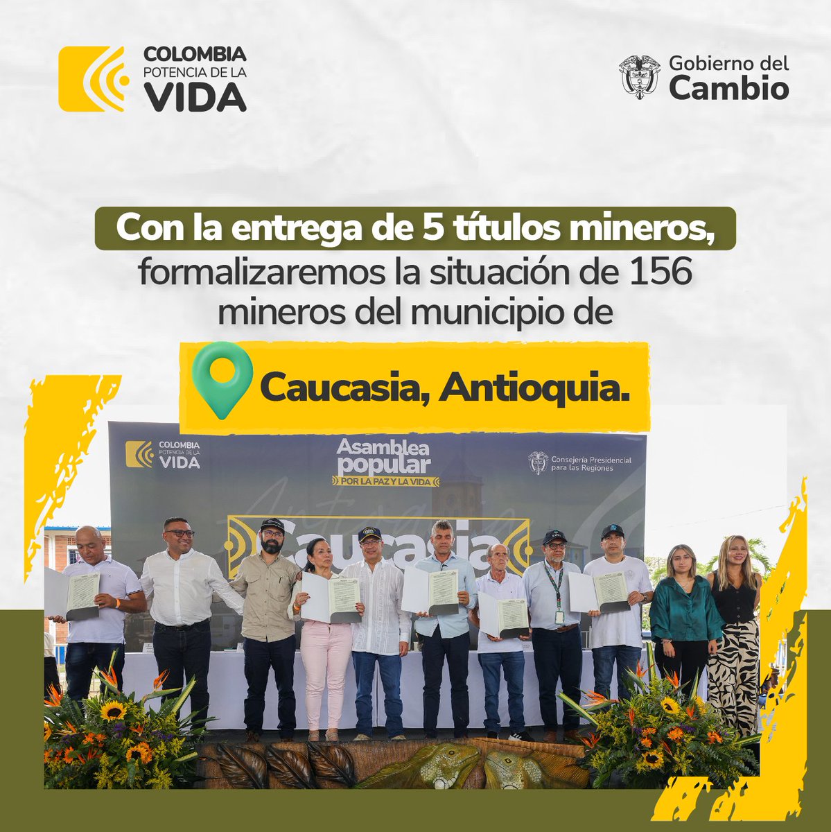 156 mineros de oro recibieron títulos con los que se formaliza la pequeña minería. El #GobiernoDelCambio le cumple a los pequeños mineros de Caucasia, Antioquia, con la titulación que les da el derecho de desarrollar la actividad legalmente por el tiempo que deseen. Con la…