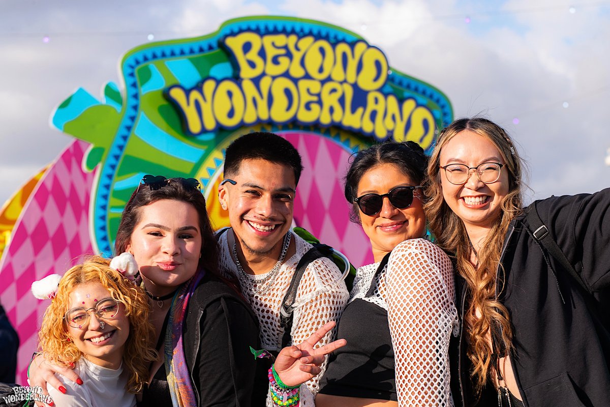 Happy Friday to our #BeyondFam! 💖✨ We keep thinking about our most recent trip Down the Rabbit Hole, what were some of your favorite sets that keep replaying in your mind? 👀🏰
