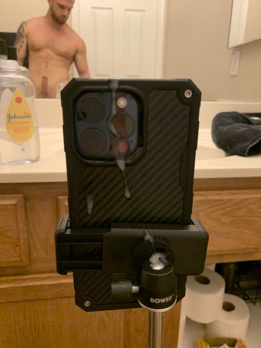 Just made a huge mess🥵 https://t.co/kuMJhIo477