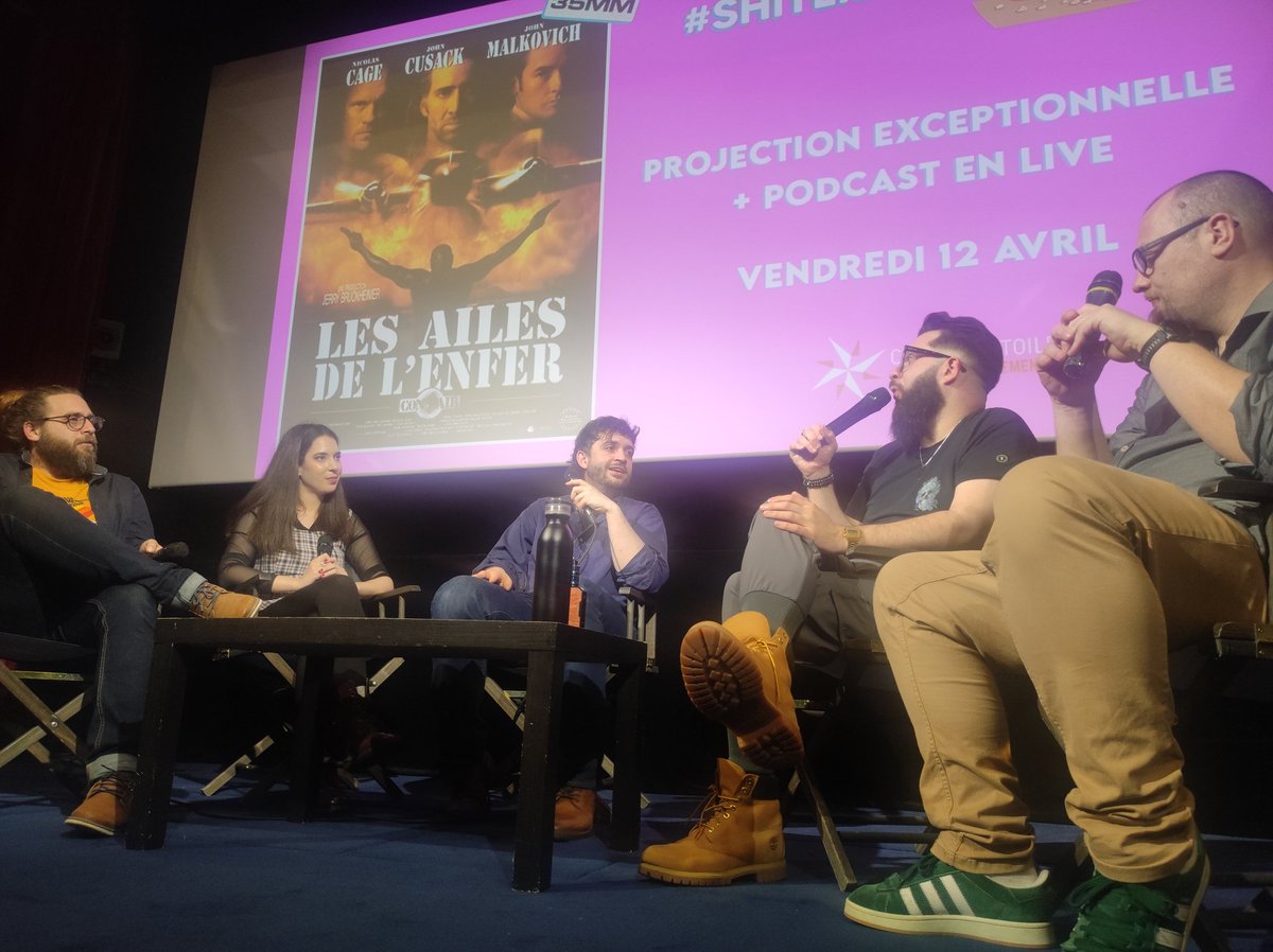 MarieCorvest's tweet photo. Les 💫 de @Shitlistcast ont brillé fort à la lumière des explosions magistrales des Ailes de l'Enfer au @clubdeletoile . 

@Wonder_Vesper @LucLeGonidec_ @Marvin__Montes @KBerradia @EmmanuelPeudon 

PS: qui a câblé conséquemment et légitimement sur les sandales de John Cusack ? 🥹 https://t.co/tO0iHTxt9a