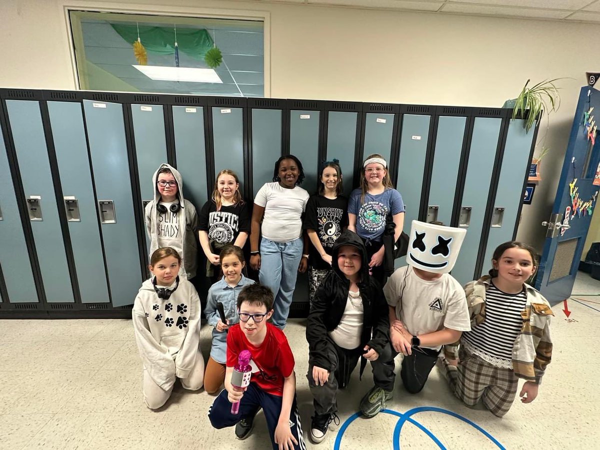 JRS Middle School tweet media