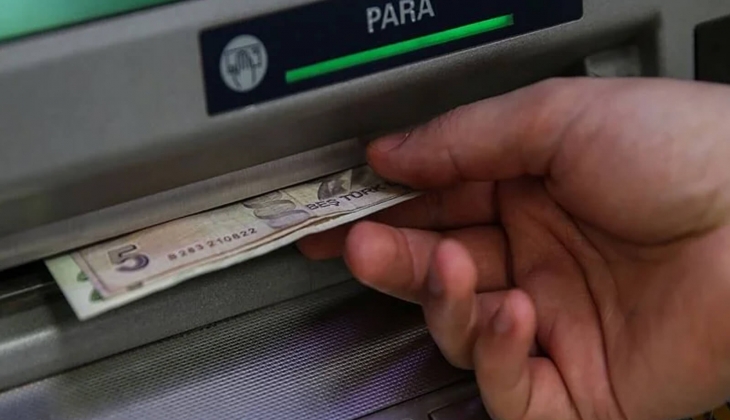ATM’lerde yeni dönem başlıyor: Artık 10 ve 20 TL’lik banknotlar çekilemeyecek kibrishaberajans.com/atmlerde-yeni-… @Kibris Haber Ajans aracılığıyla