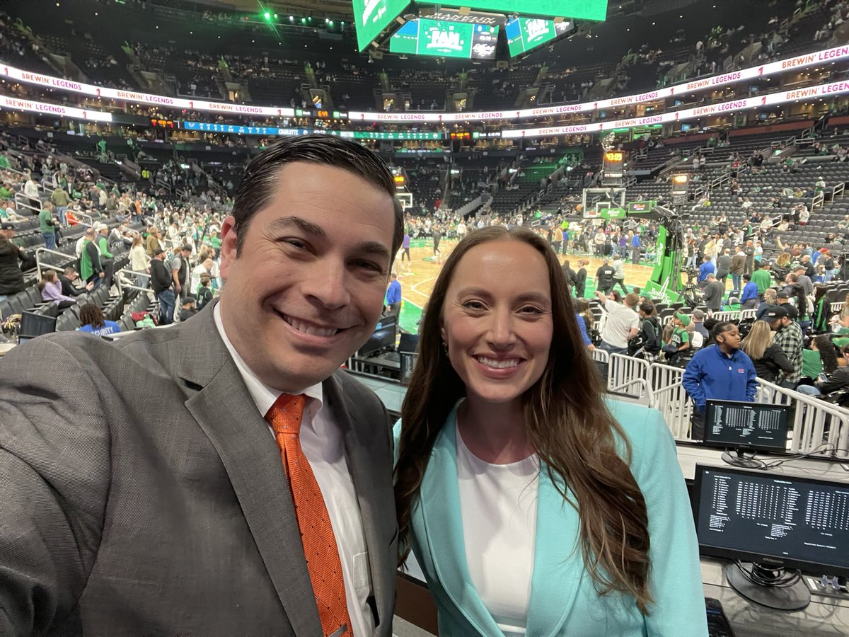 Never know who you’ll see on the road. Thanks to @ashstro for saying hi and wearing teal covering tonight’s game at TD Garden. @TBoneWFNZ and @WilliePStyle have the pregame. Play by Play at 7:30 for @hornets and Celtics on @wfnz and the Hornets Radio Network. #LetsFly35